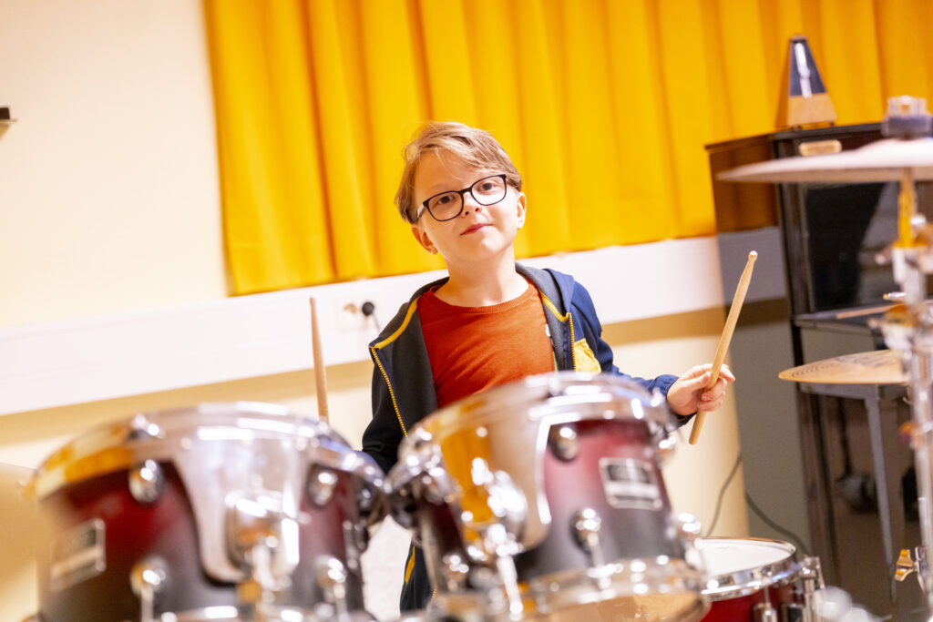 Seewyn is op zoek naar een slagwerk/drum-docent!
